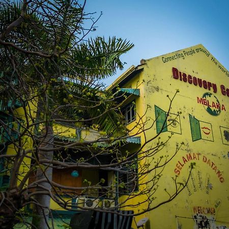 Discovery Cafe And Guesthouse ملقا المظهر الخارجي الصورة