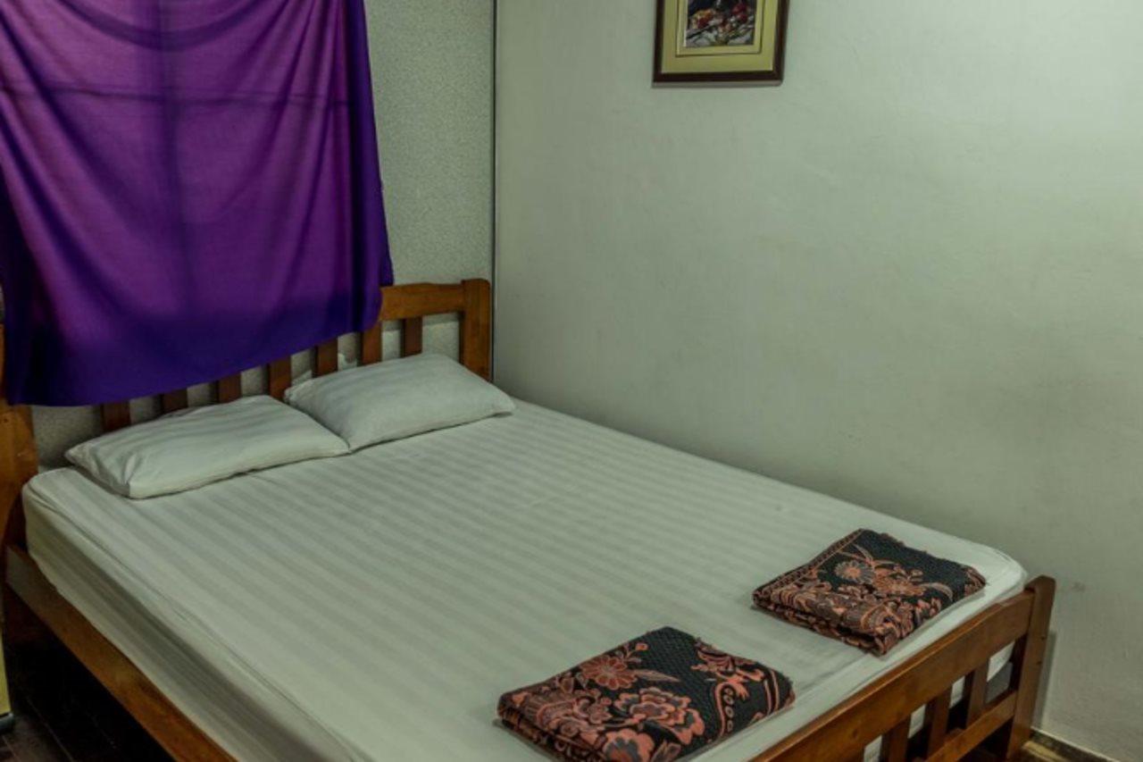 Discovery Cafe And Guesthouse ملقا المظهر الخارجي الصورة