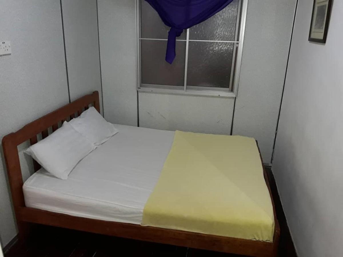 Discovery Cafe And Guesthouse ملقا المظهر الخارجي الصورة