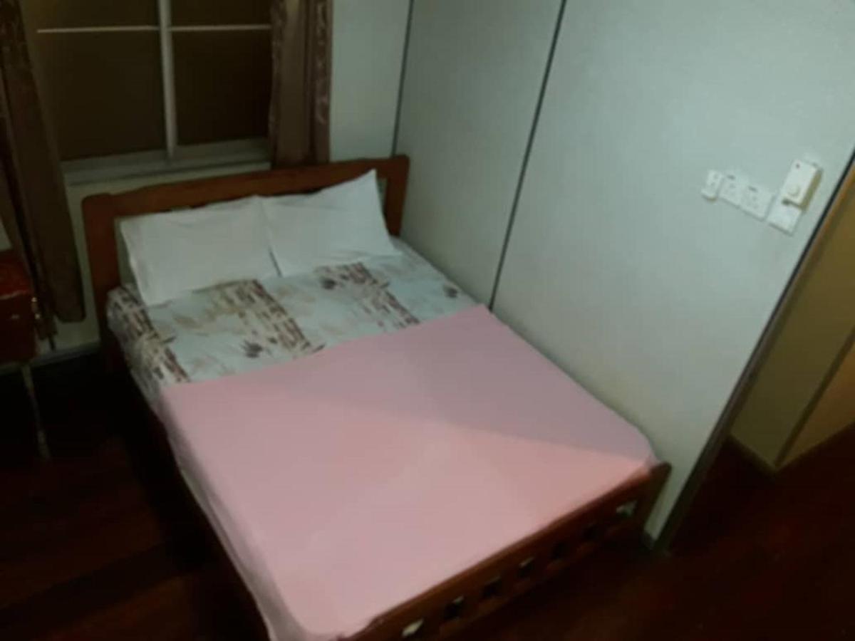 Discovery Cafe And Guesthouse ملقا المظهر الخارجي الصورة